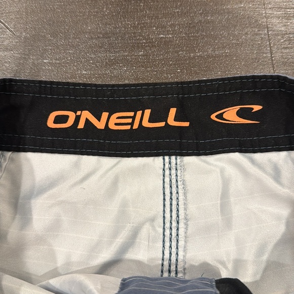 O'Neill Orange Gray Board Shorts Boys Swim Trunks Gradient Design Sz 26 M 10/12 - Picture 8 of 11